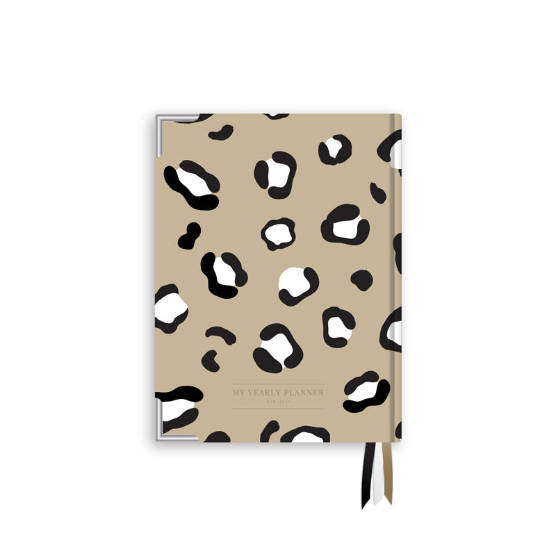 PRE-ORDER | The Fierce Yearly Planner 2026 - Stay fearless. Plan boldly.